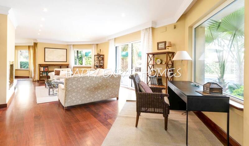 6 Cuarto Villa en venta