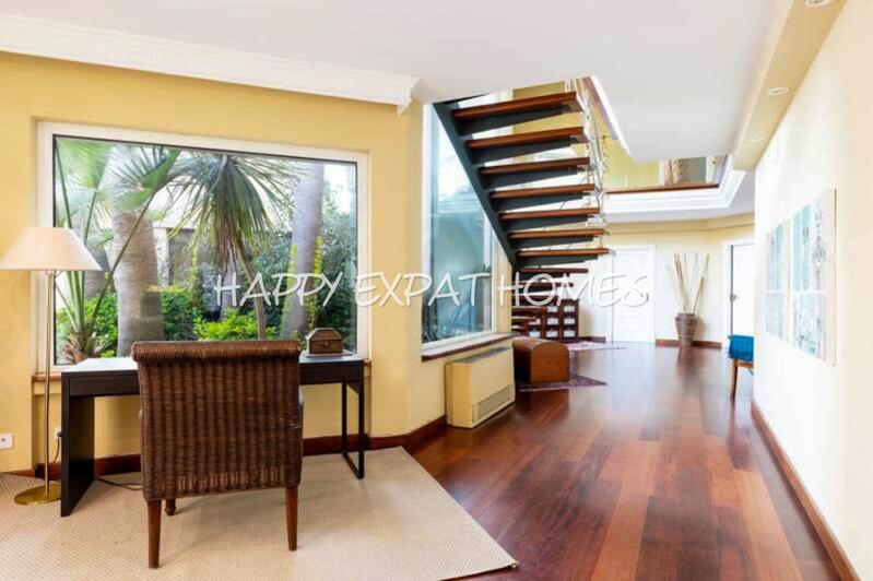 6 Cuarto Villa en venta
