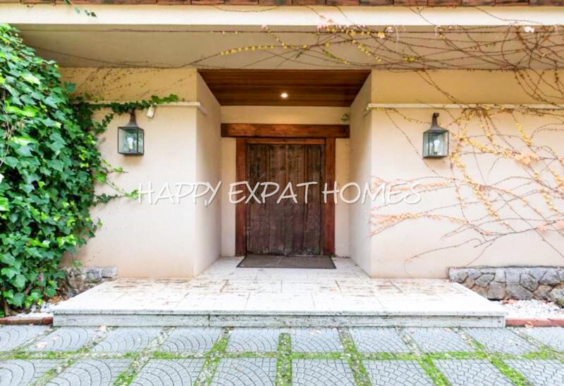 6 Cuarto Villa en venta