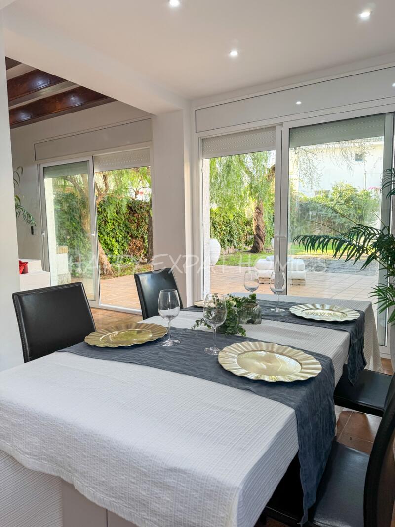 4 bedroom Villa for sale