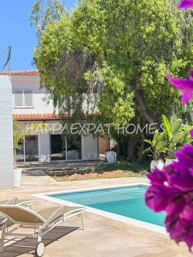 4 bedroom Villa for sale