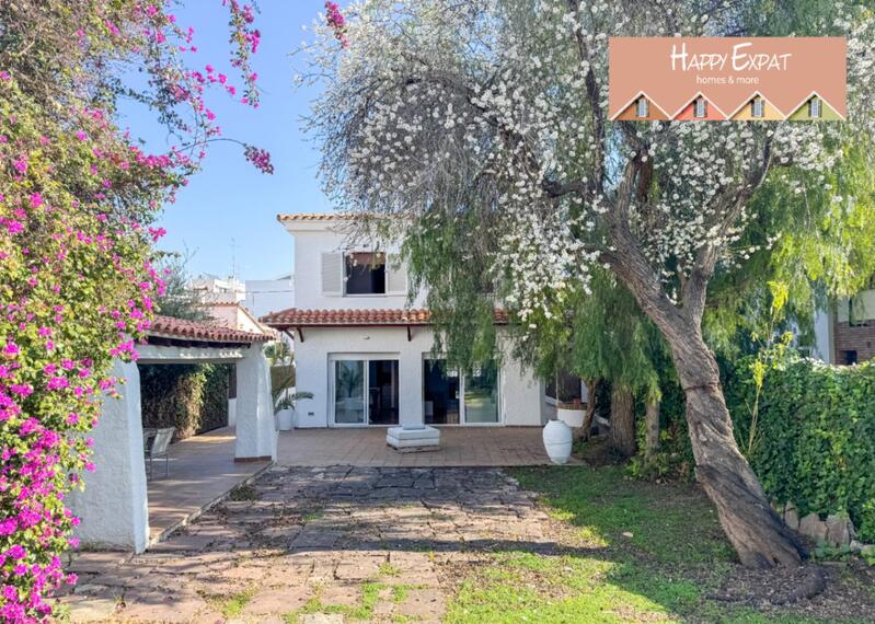 4 bedroom Villa for sale