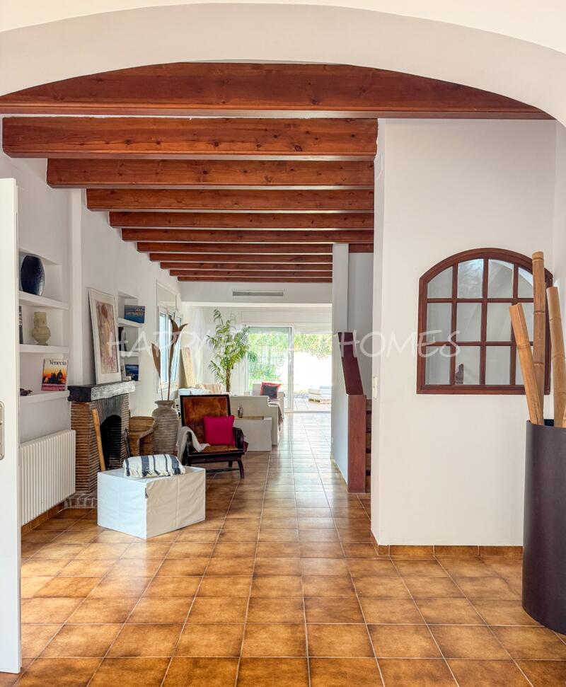 4 bedroom Villa for sale