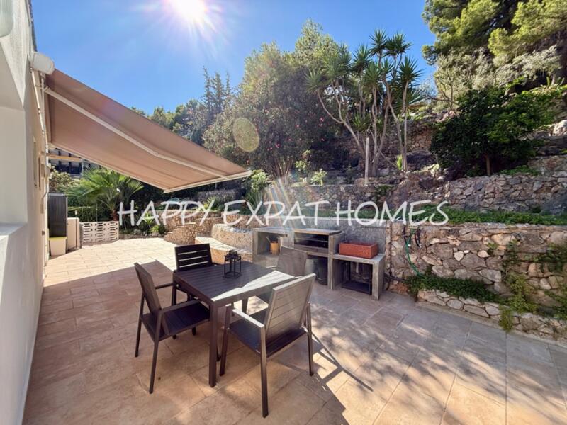 6 bedroom Villa for sale