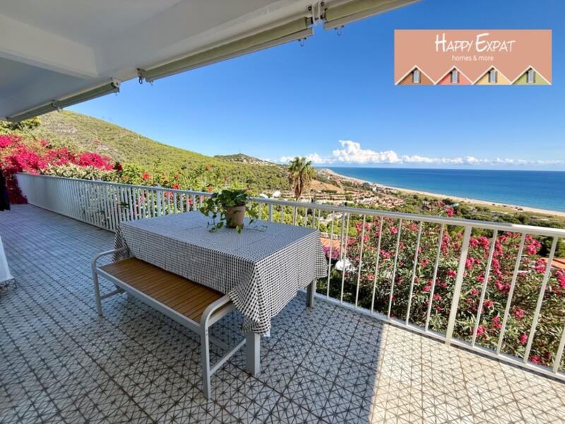 6 bedroom Villa for sale