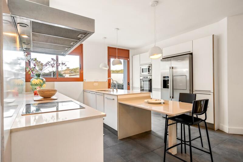 6 bedroom Villa for sale 6 bedroom Villa for sale