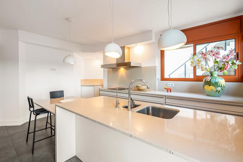 6 bedroom Villa for sale 6 bedroom Villa for sale