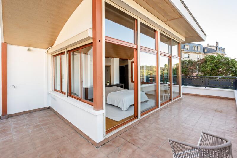 6 bedroom Villa for sale 6 bedroom Villa for sale