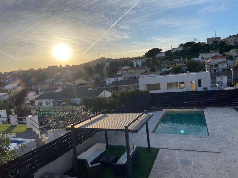 вилла продается в Calafell, Tarragona