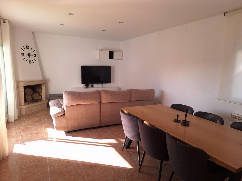 4 спальная комната вилла продается