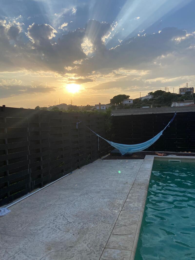 4 спальная комната вилла продается