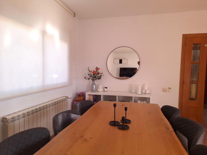 4 спальная комната вилла продается