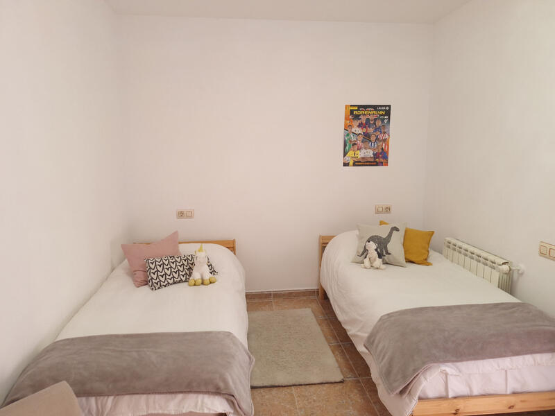 4 спальная комната вилла продается