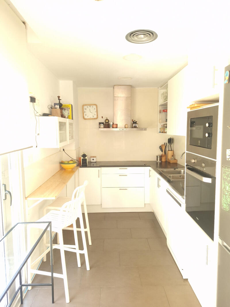 3 спальная комната квартира продается