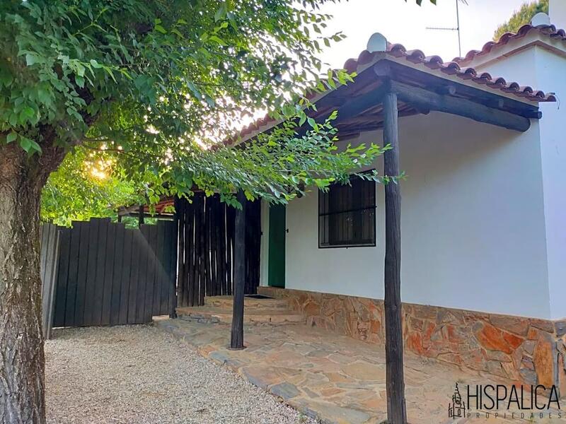 8 Cuarto Casa de Campo en venta