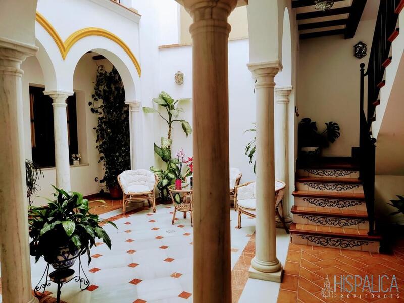 Villa en venta en Carmona, Sevilla