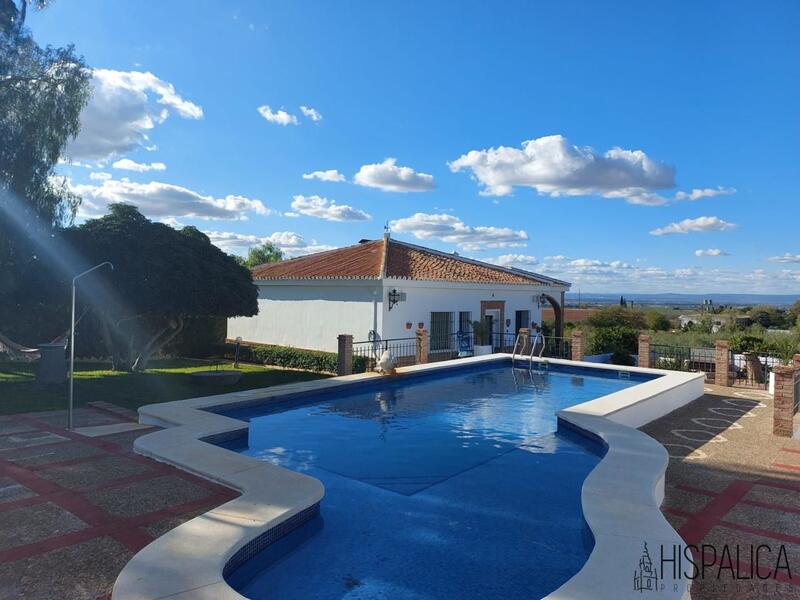 Country House for sale in Carmona, Sevilla