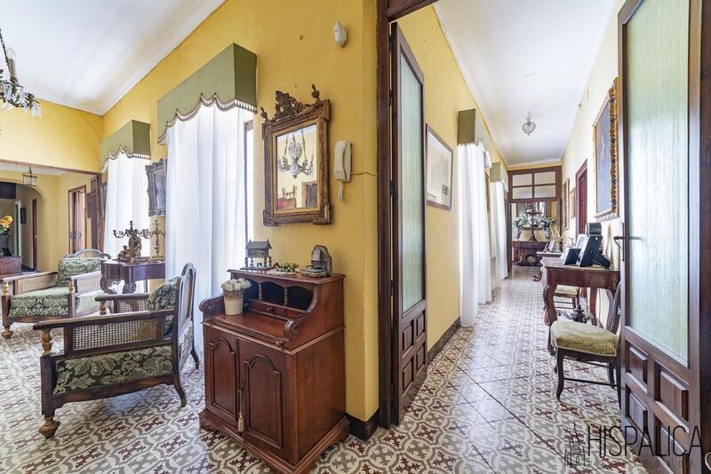 8 Cuarto Villa en venta