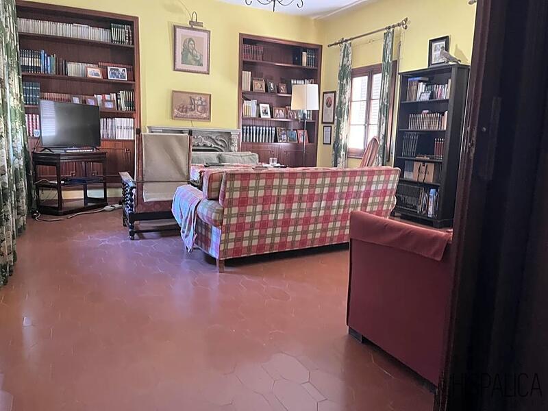 8 Cuarto Villa en venta