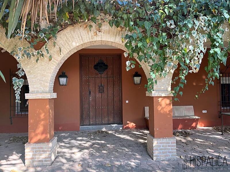 8 Cuarto Villa en venta