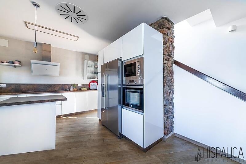 4 bedroom Villa for sale