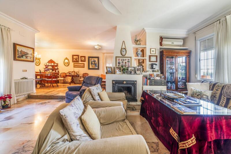 4 Cuarto Villa en venta