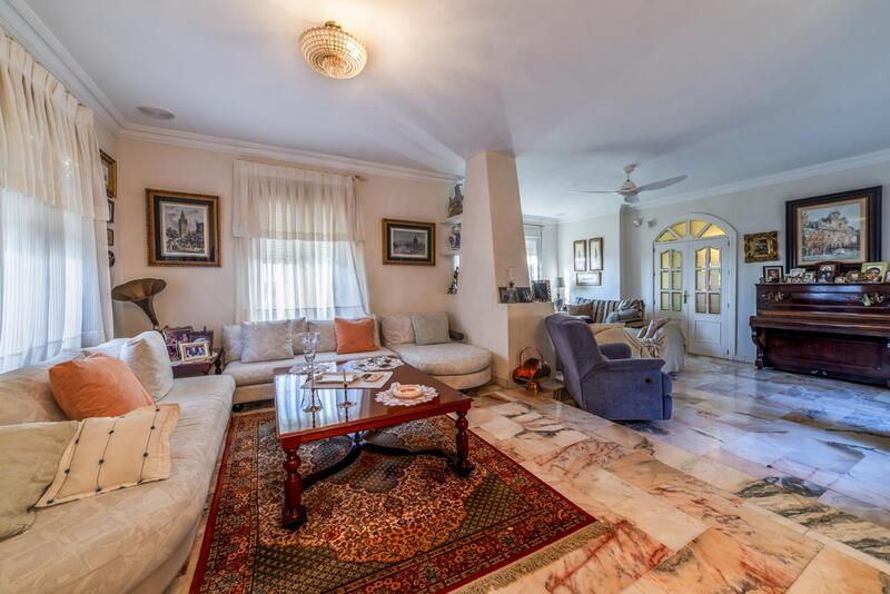 4 Cuarto Villa en venta