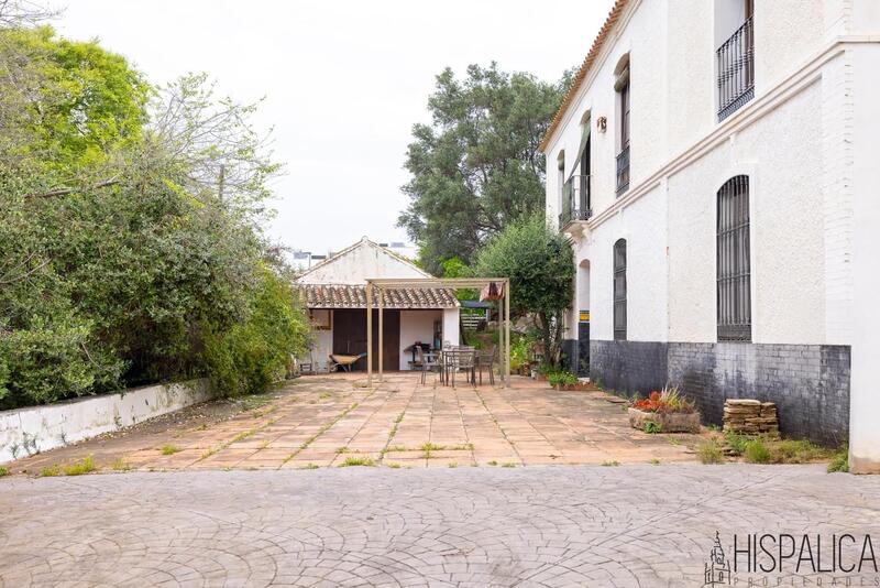 6 Schlafzimmer Villa zu verkaufen