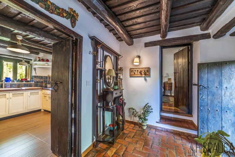 5 bedroom Country House for sale