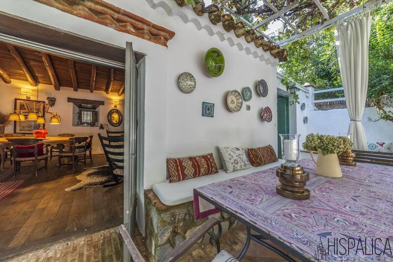 5 bedroom Country House for sale