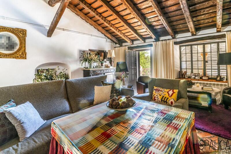 5 bedroom Country House for sale