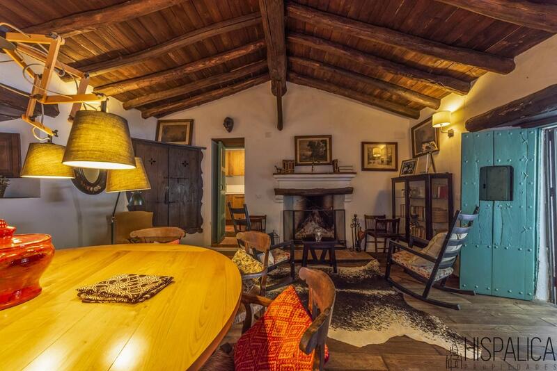 5 bedroom Country House for sale