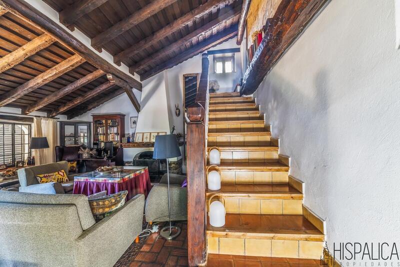 5 bedroom Country House for sale
