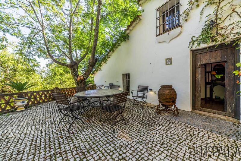 5 bedroom Country House for sale