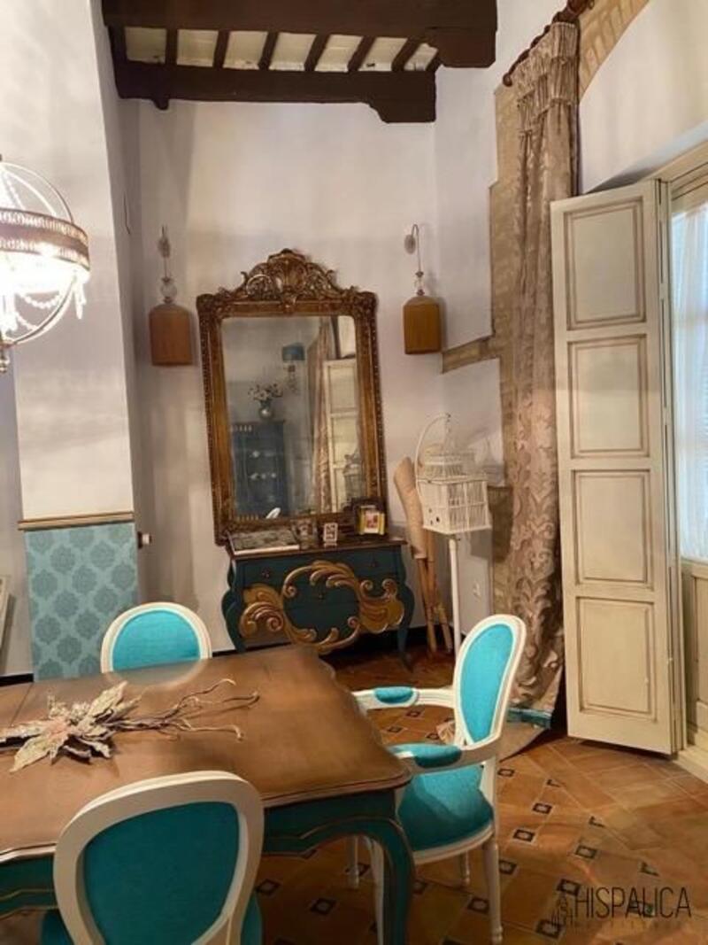 8 sovrum Villa till salu