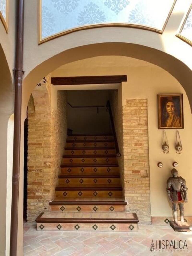 8 sovrum Villa till salu