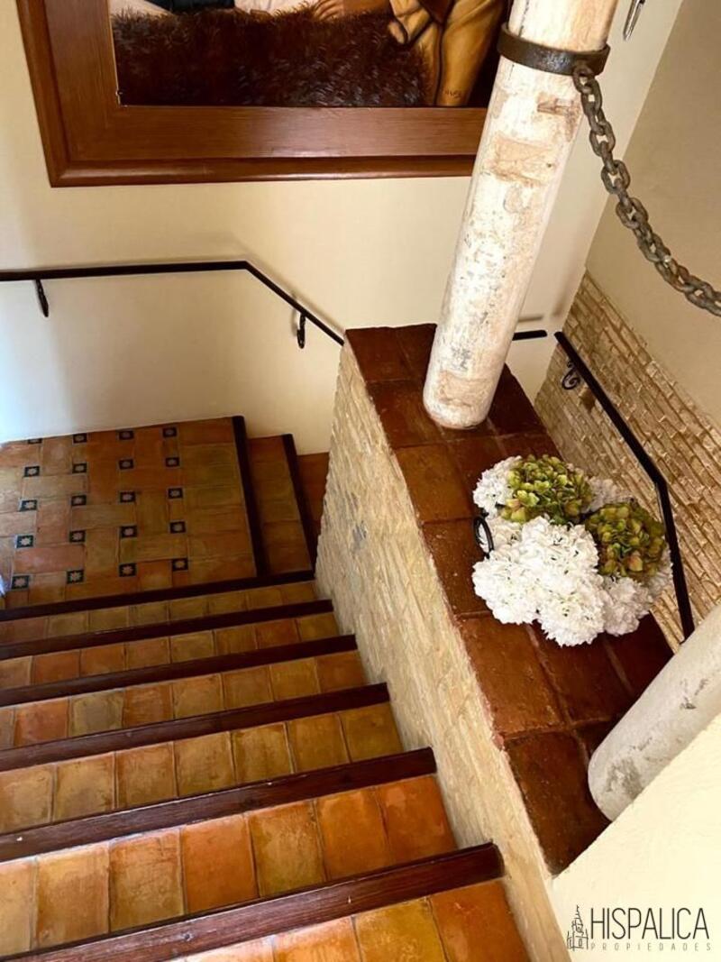 8 sovrum Villa till salu