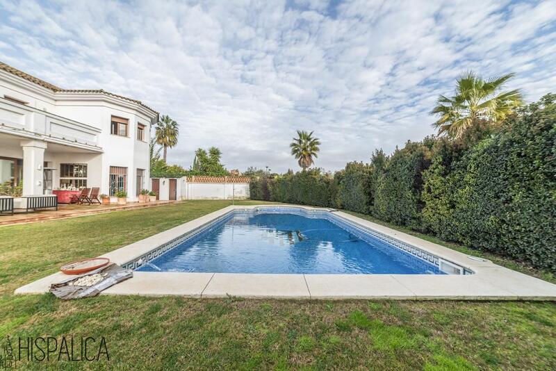 6 bedroom Villa for sale