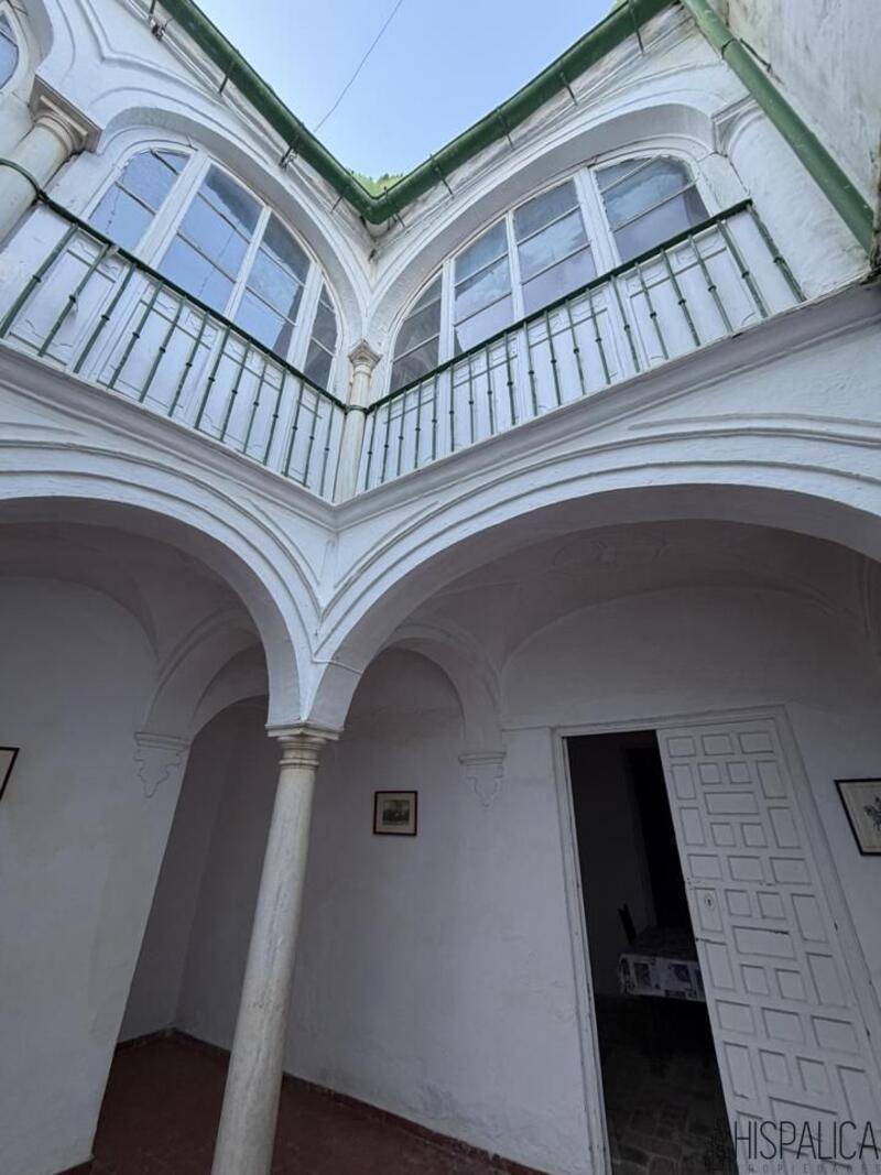 9 slaapkamer Villa Te koop 9 slaapkamer Villa Te koop