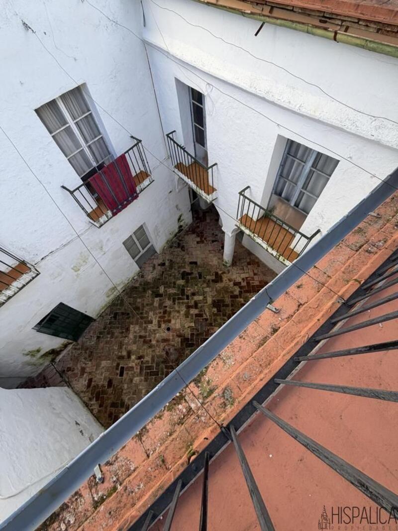 9 slaapkamer Villa Te koop 9 slaapkamer Villa Te koop