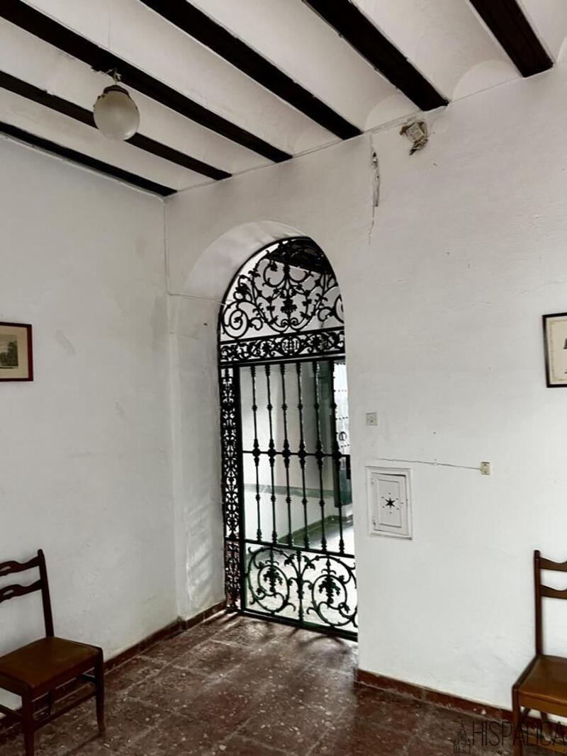 9 slaapkamer Villa Te koop 9 slaapkamer Villa Te koop