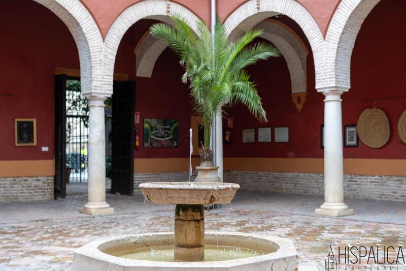 7 bedroom Villa for sale