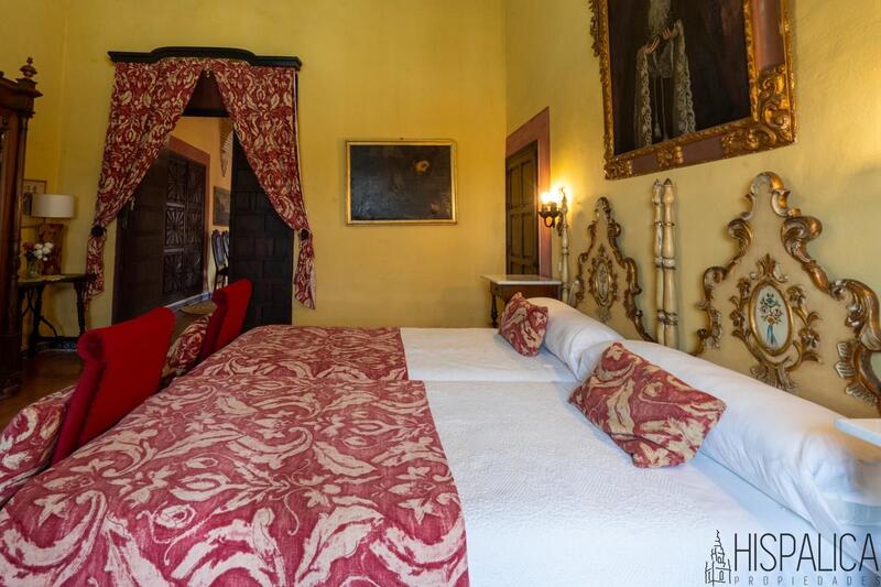 7 bedroom Villa for sale