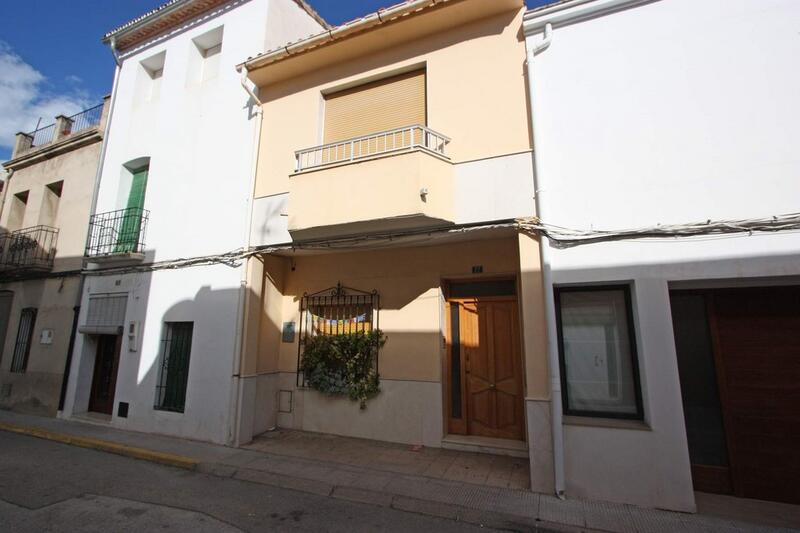 Townhouse for sale in Orba, Alicante