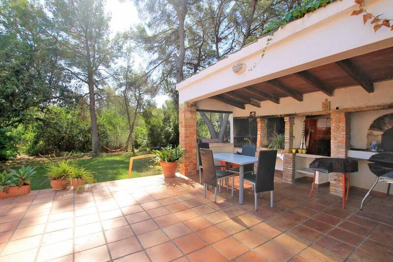 9 bedroom Villa for sale
