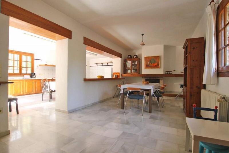 9 bedroom Villa for sale