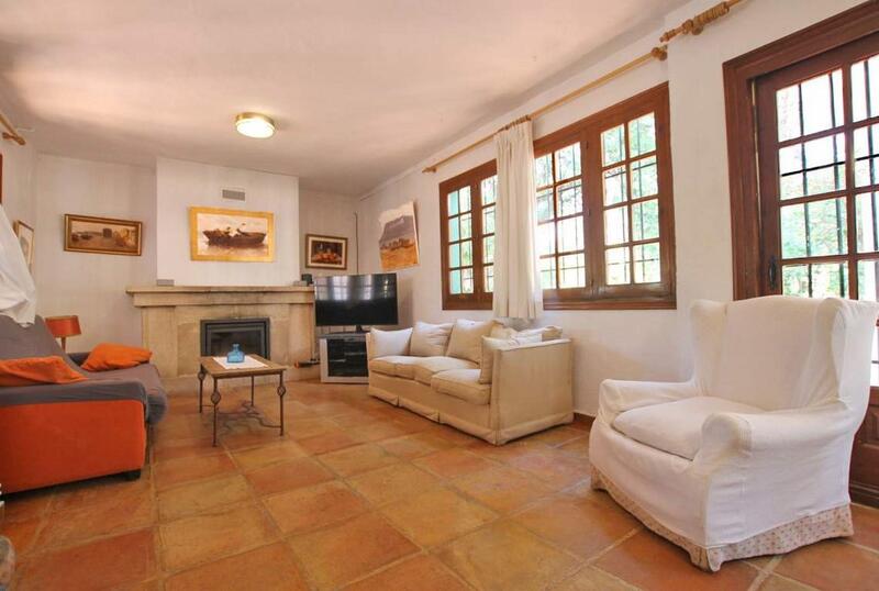 9 bedroom Villa for sale