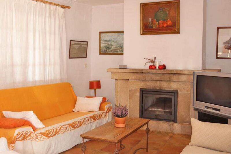 9 bedroom Villa for sale