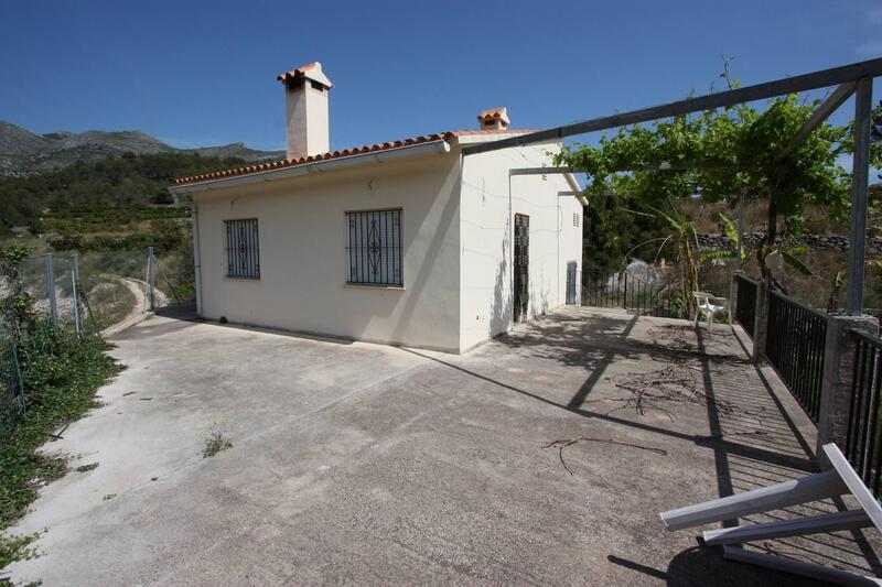 Landhaus zu verkaufen in Orba, Alicante