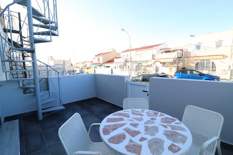 1 Cuarto Villa en venta